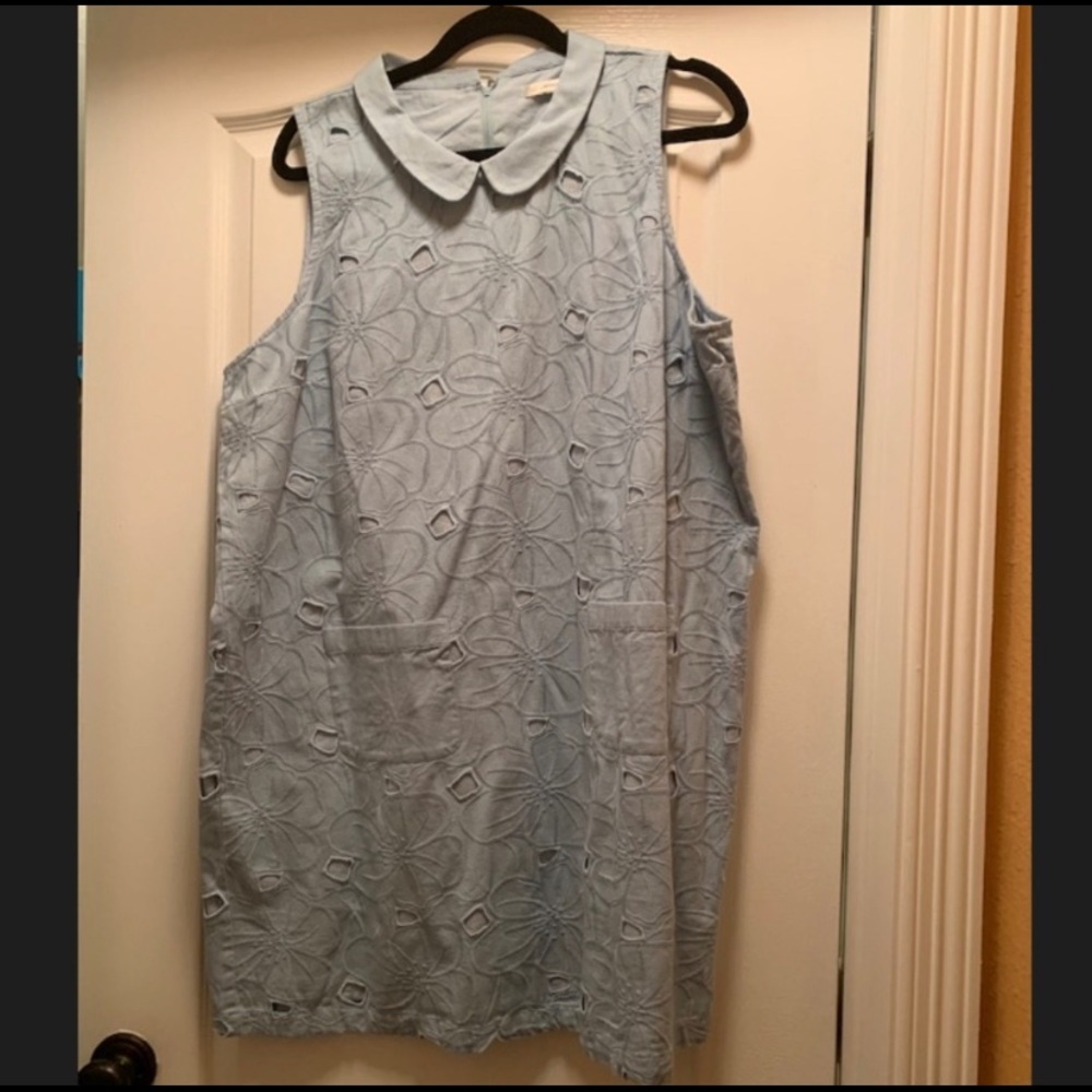 Blue dress with pockets